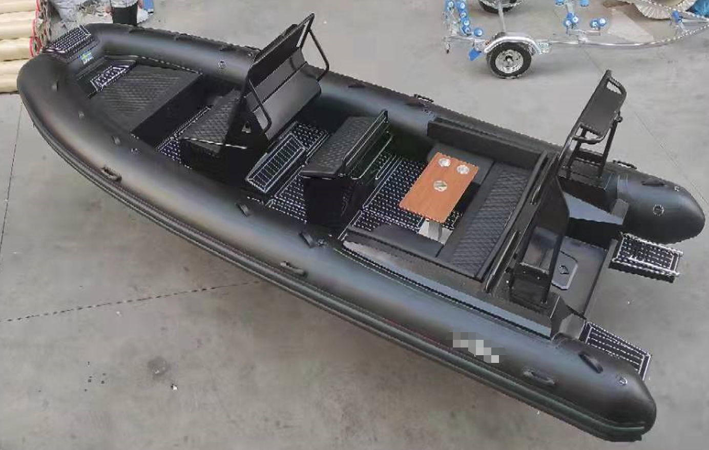 Ha a RIB hajó a motor rögzítési szögének beállítása után is gyakran forog, a következő okok lehetnek felelősek